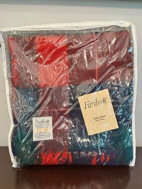 Vintage Faribo Pak-a-Robe 100% Acrylic Red Plaid Throw Blanket 50x 60 New